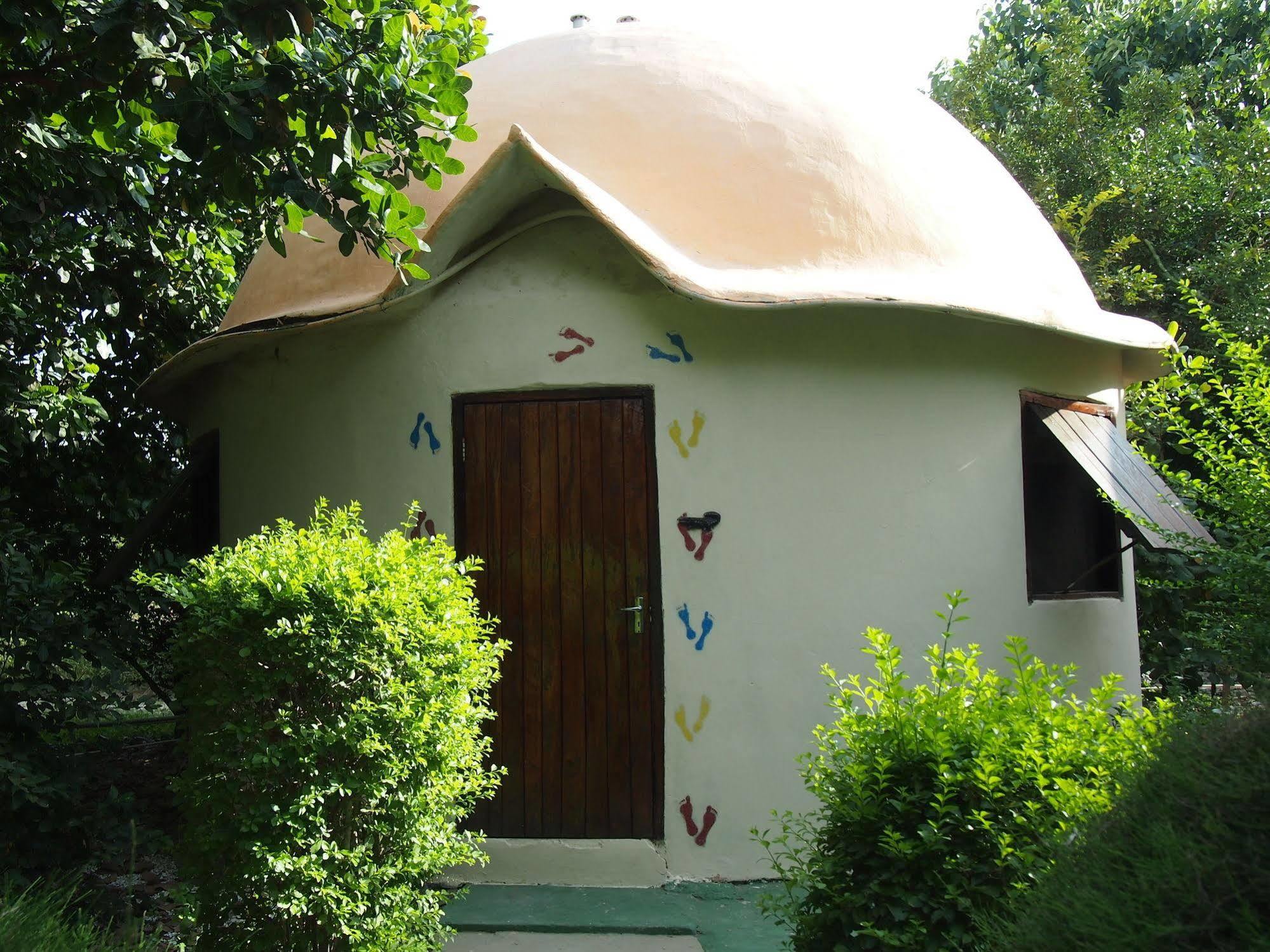 足迹生态山林小屋 Gunjur 外观 照片